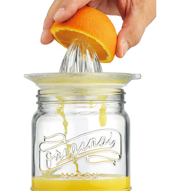 2-in-1 Juicing & Storage J